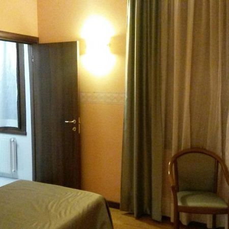 Albergo Ristorante Flora Vittorio Veneto Room photo